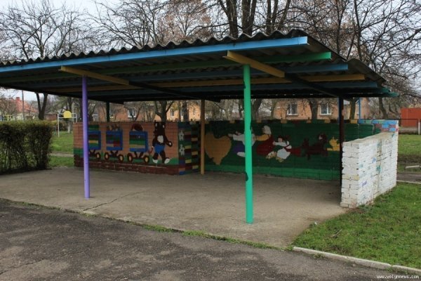 Дитсадок в Луцьку, як прохідний двір. ФОТО